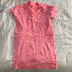 Lululemon T-shirt